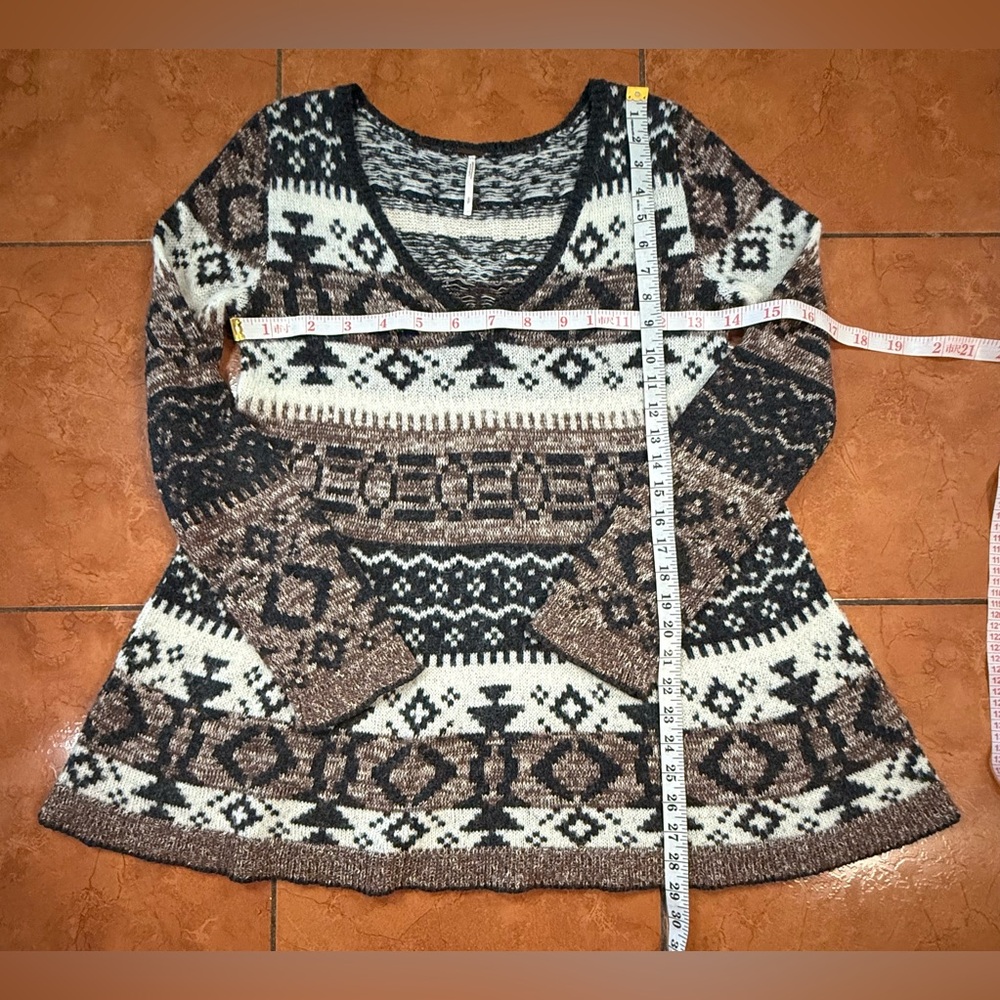 Patterned Knit Women's Top - Picture 3 of 6